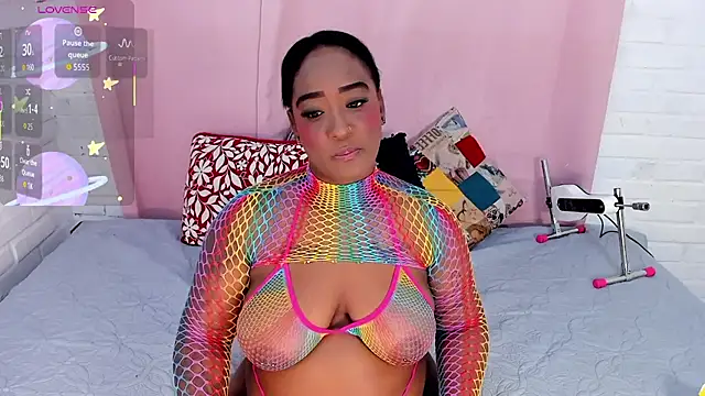 alison daniels  online show from June 4, 11:47 am
