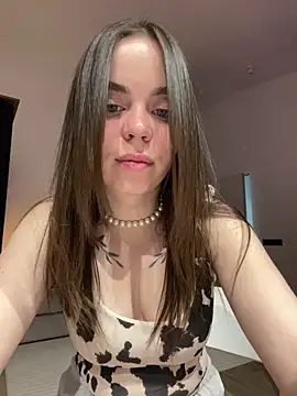 summerDESIRE online show from May 18, 7:31 pm