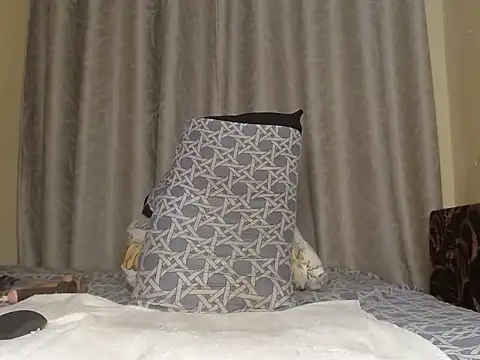Queen delicius online show from June 21, 5:22 am