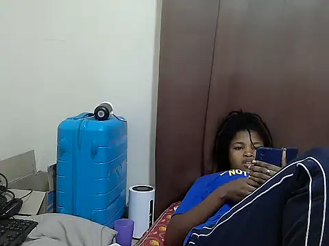 Zilpah  online show from June 10, 8:07 pm