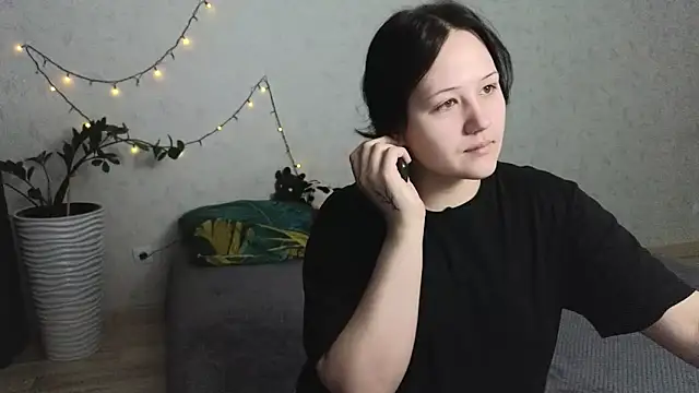Tori cute online show from May 25, 12:09 am