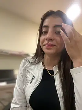 Hanna Cruz  online show from June 25, 3:57 pm