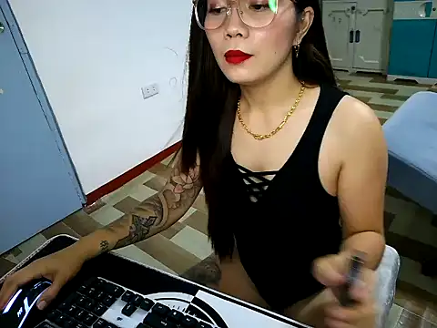 Sexynica online show from May 29, 1:09 pm