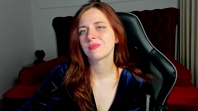 FreyaVeys online show from June 18, 5:09 am