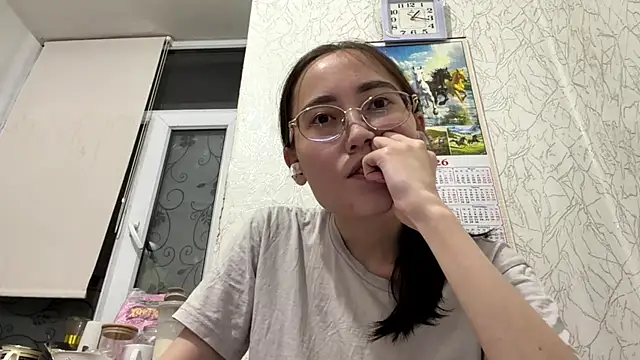 VickieTrudo online show from June 8, 8:19 pm