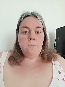 chattedebretagne online show from June 20, 6:55 pm