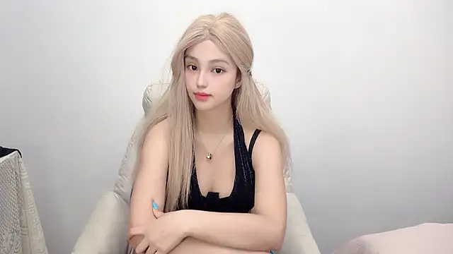 jiangjiang2005 online show from June 9, 5:23 pm