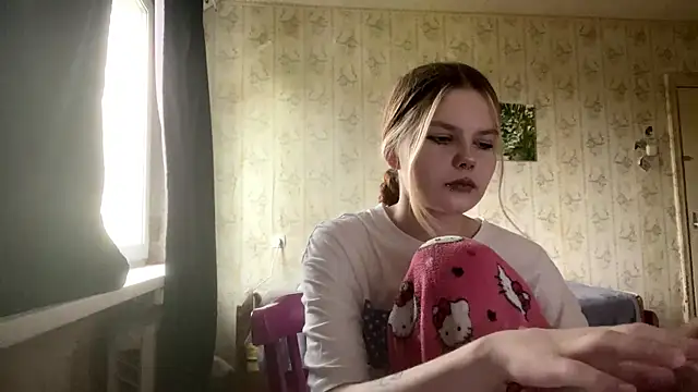 SusanaLeichty online show from July 13, 5:03 pm