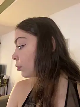 NicoleYoungXXX online show from May 29, 11:03 pm