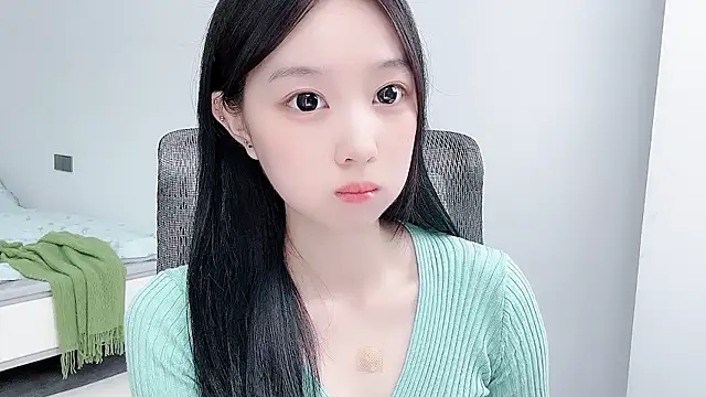 Yoyo33355 online show from July 12, 3:29 am