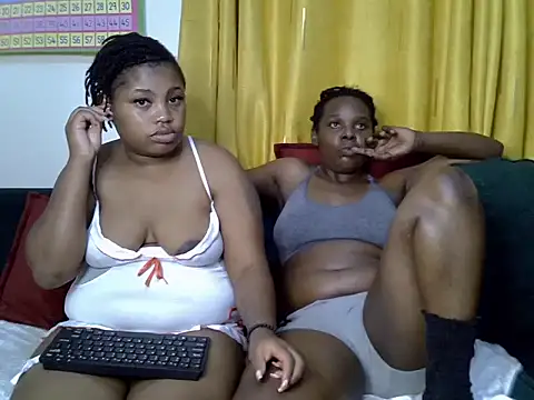 Sue pretty00 online show from July 15, 9:52 pm