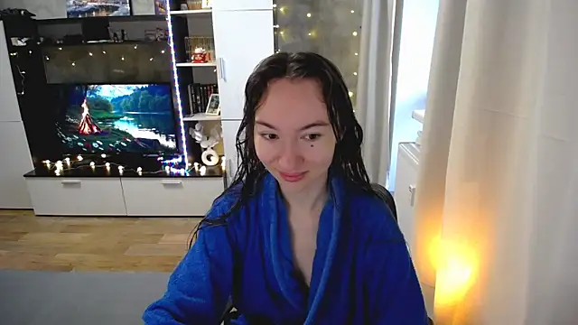 Maryana Ro online show from March 16, 2:43 pm