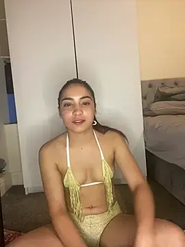 naomiiii55 online show from June 21, 10:58 pm