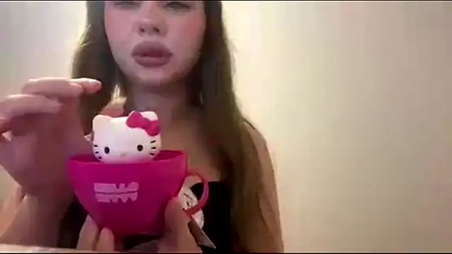 Milkyvoyer online show from May 30, 7:43 pm