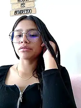 Sofielovee-01 online show from June 4, 1:15 pm