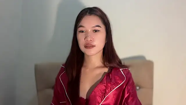 elonarae online show from June 24, 6:12 am