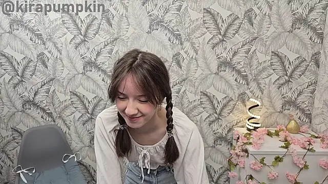 kirapumpkin online show from June 18, 7:08 pm