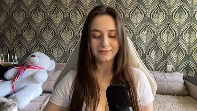 LauriWhitlock online show from June 2, 12:06 pm