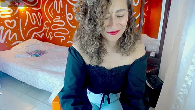 afrodita marin online show from July 17, 7:17 pm