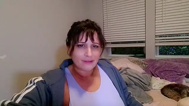 maddiliz online show from February 3, 3:59 am