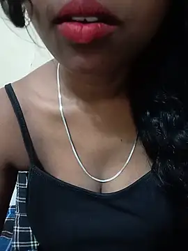 Sexy-Zeenat online show from July 8, 8:27 am