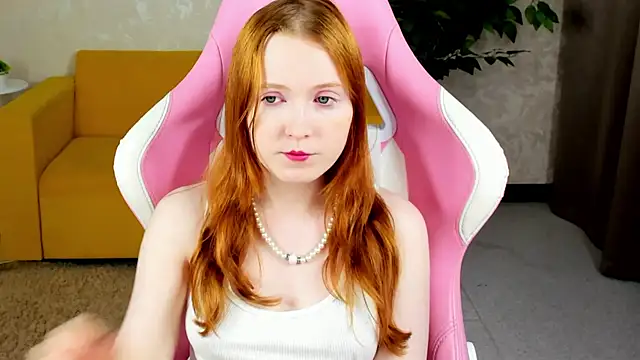 ari-kittyy online show from July 1, 4:12 am