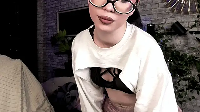 Velvet  Kiss online show from June 12, 8:39 pm
