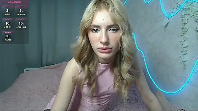 Megan s1x online show from July 6, 10:31 am