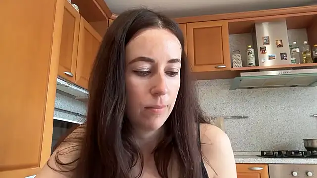 Flamingo Queen online show from June 9, 6:02 am