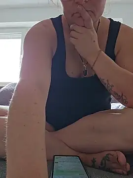 Hotwife667 online show from June 9, 8:03 am