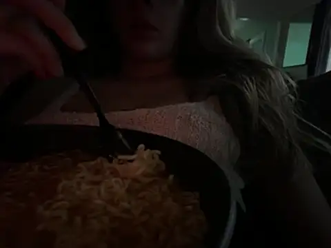 janelle3 online show from June 29, 1:33 pm