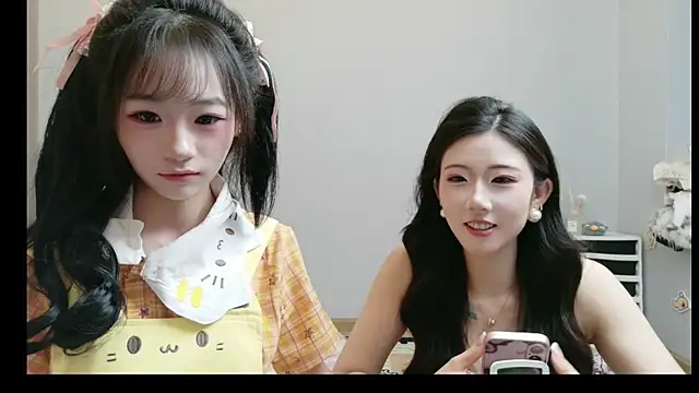 Zuo You Unique online show from June 16, 6:14 am