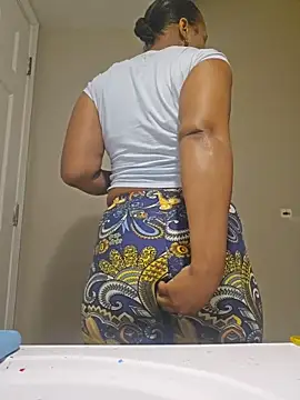 NAOMIdaFreakXXXXX online show from April 15, 1:44 pm