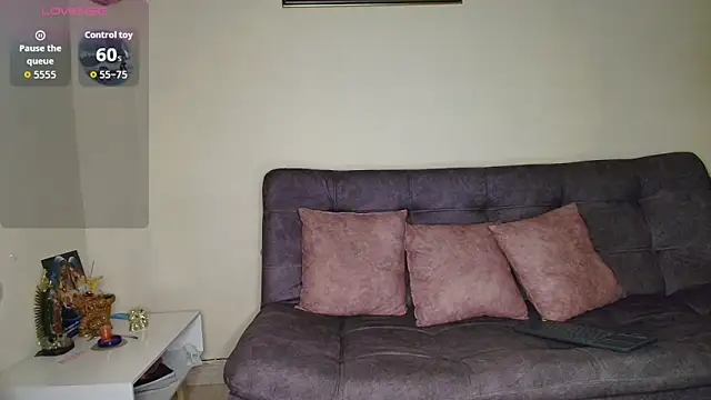  saray m online show from February 12, 2:46 am