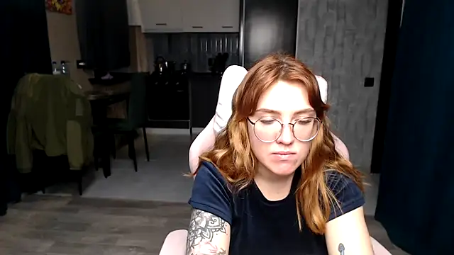 Reginasmilee online show from November 5, 2:39 am