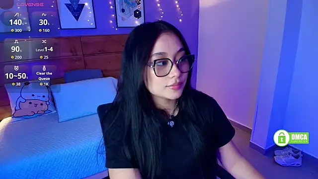 juanita martel online show from June 25, 8:32 pm