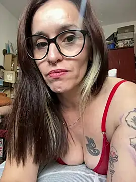 busty nicole online show from July 7, 8:11 pm