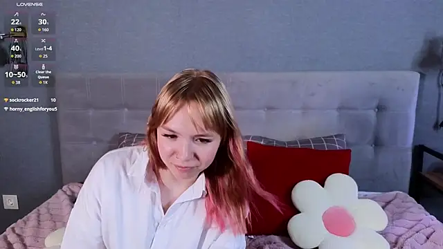 woollfy online show from July 6, 12:54 pm