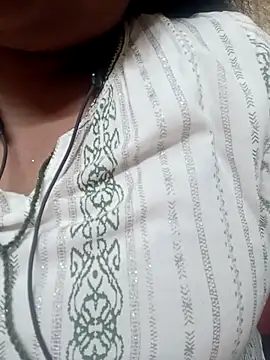 devisexy1 online show from June 27, 2:23 pm
