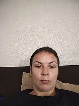 Roxi07972 online show from June 30, 4:12 am