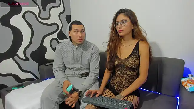 Mccallingxthalia online show from July 6, 9:36 am