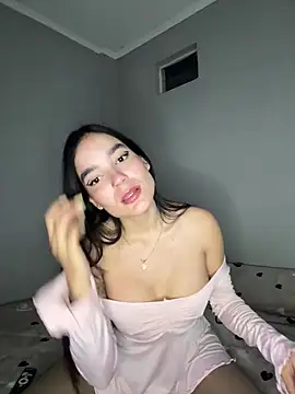 laurenTurnerxx online show from July 2, 11:22 pm