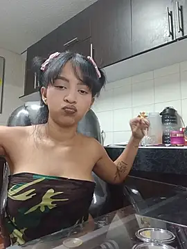 girl p  online show from July 2, 5:24 am