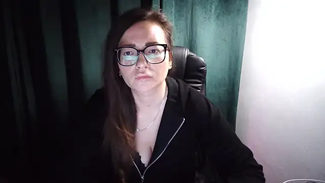 NoraMilf online show from July 12, 5:58 pm