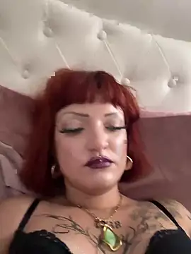 alisiapolly online show from July 6, 9:47 am