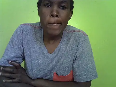 cutesnyder online show from July 17, 9:46 am
