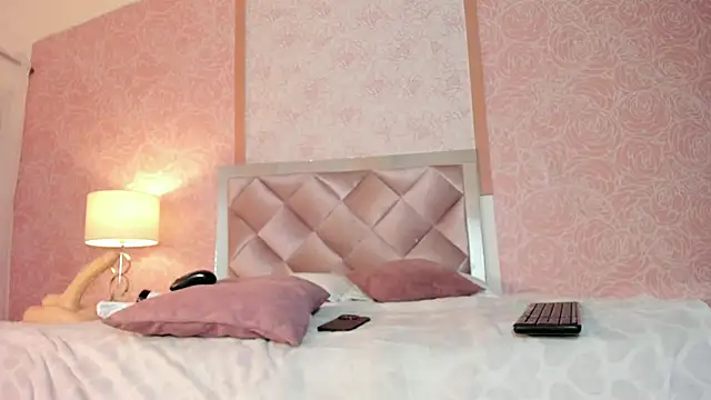 Jenna1  online show from October 17, 2:20 pm