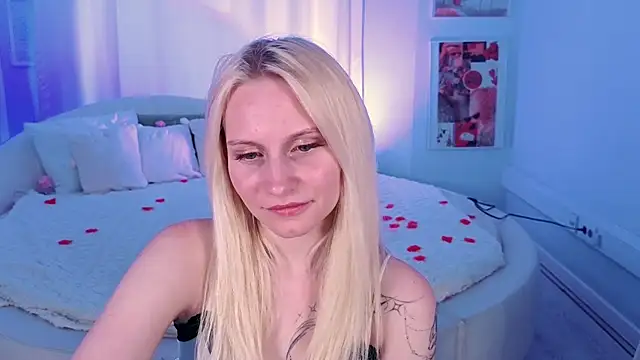 Rene Avery online show from July 20, 9:34 am