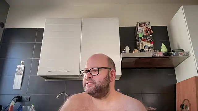 theitalianbear online show from September 21, 11:31 am