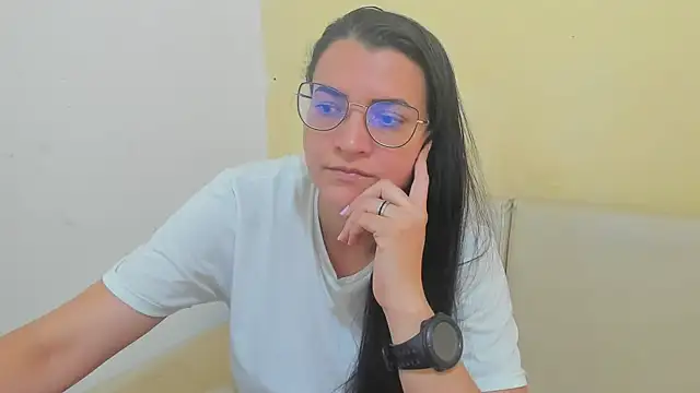 MARILYN GARCIA online show from April 27, 2:03 pm